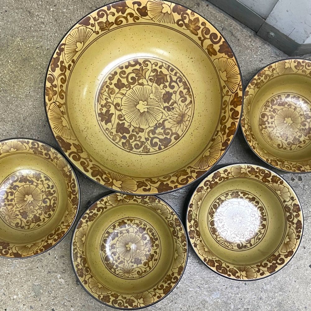 Set of Bowls